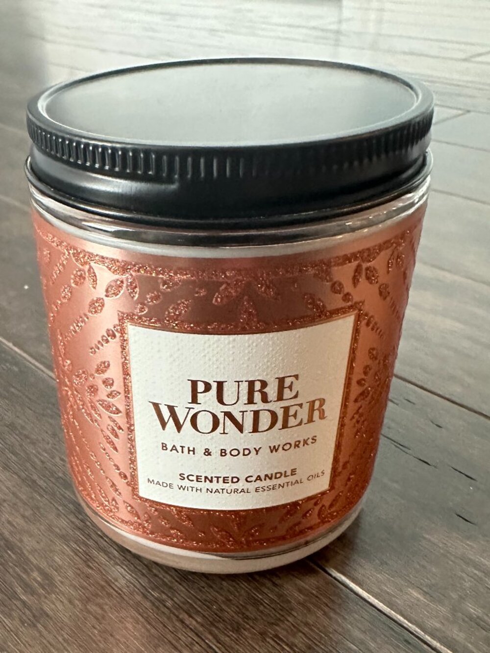Bath & Body Works Pure Wonder Single Wick Candle - never used